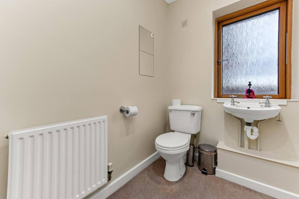 Large Group & Contractor Booking! Duplex W/Parking Milton Keynes Esterno foto